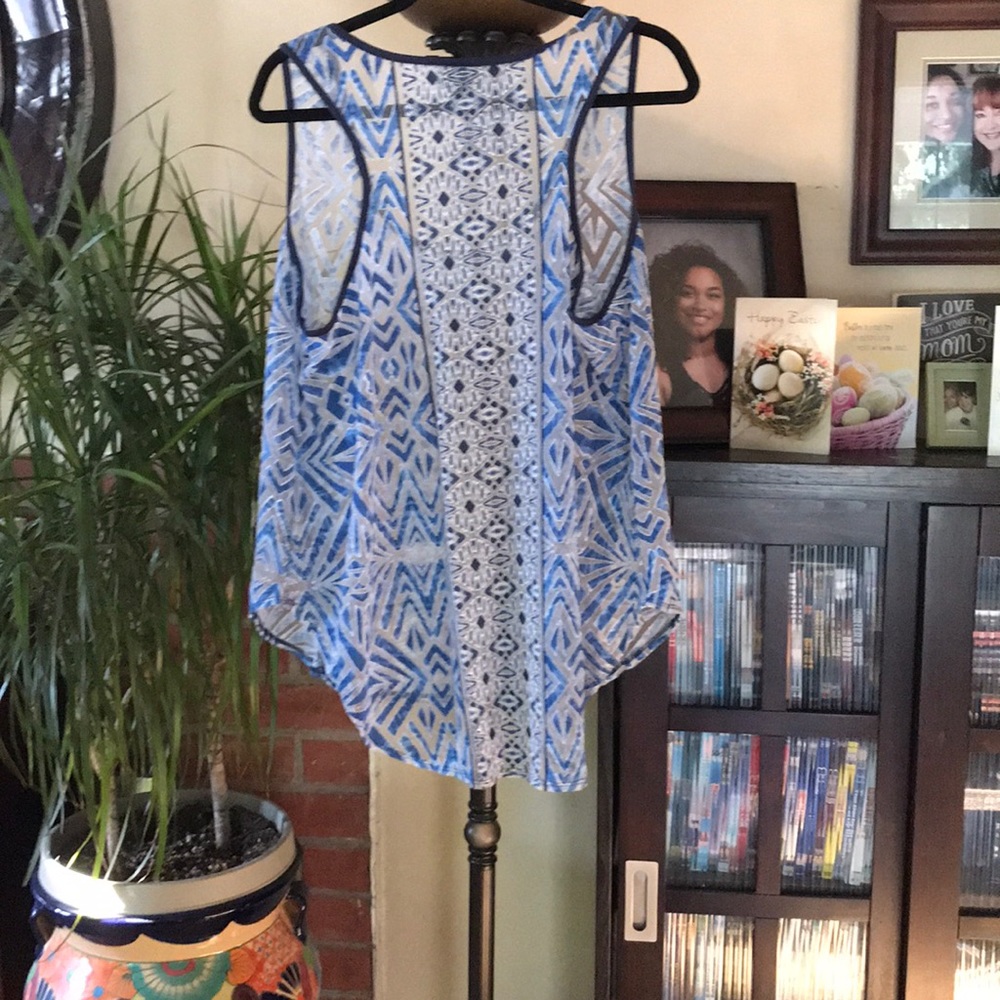Mossimo blue pattern Tank - Picture 2 of 5